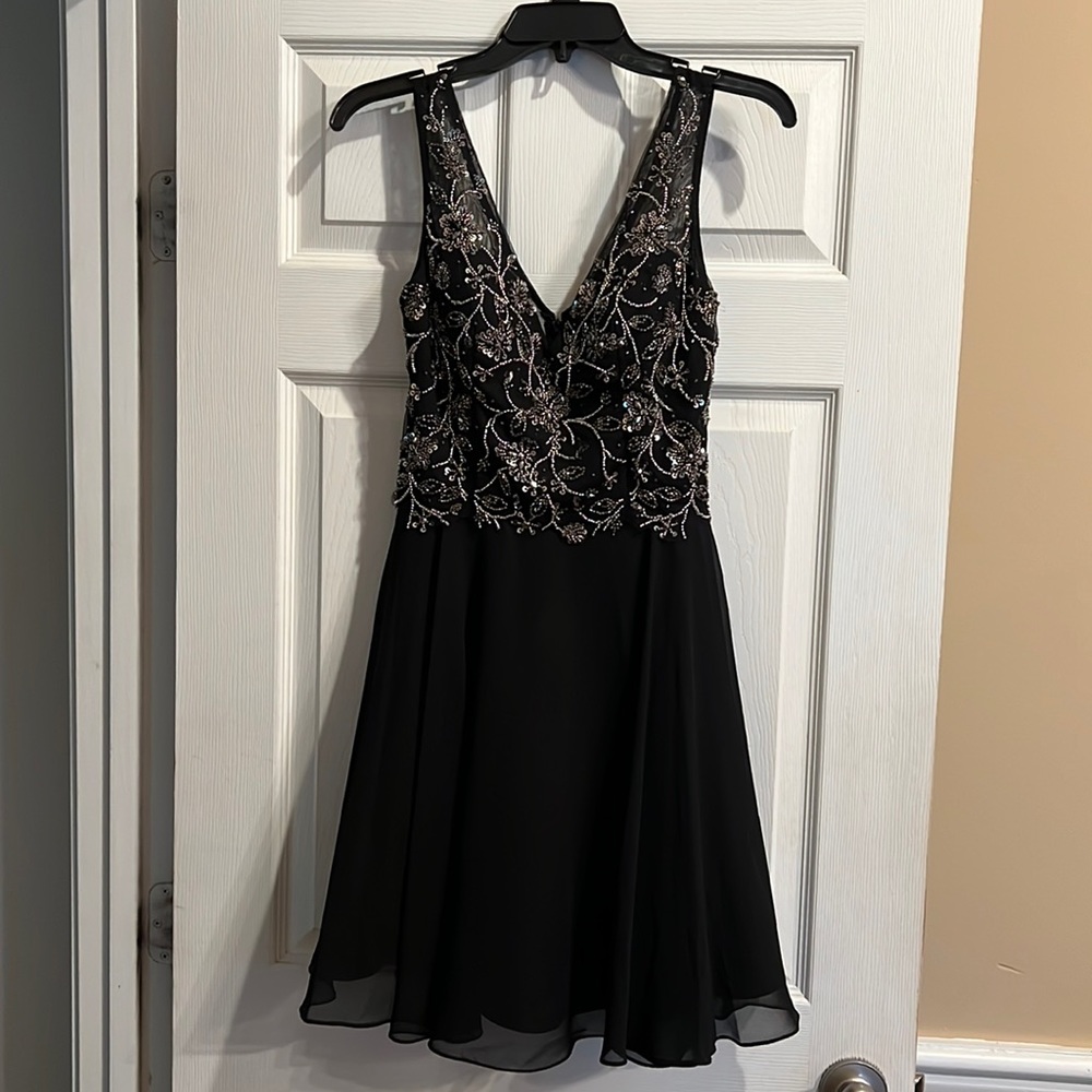 Gianni Bini Jewel Bodice V Neck Sleeveless Dress